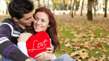 Pet univerzalnih poklona koji će oduševiti vašeg partnera na Dan zaljubljenih