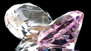 Novi rekord: Prodat najveći ružičasti dijamant