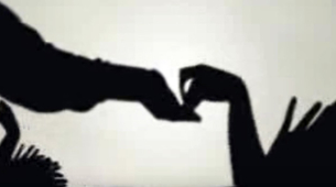 Igra senki: Bajka ispričana pokretom ruke